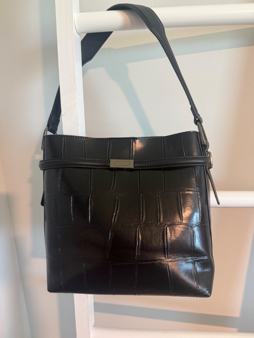 Steve Madden Black Leather Shoulder Bag